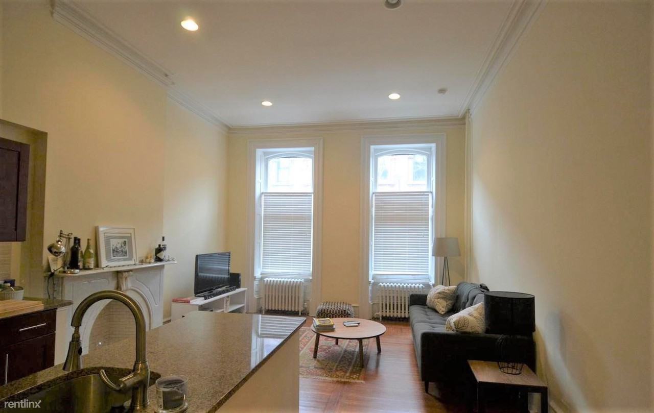 2013 Walnut St - Photo 3 of 7