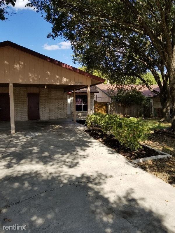 13138 Los Espanada St - Photo 3 of 13