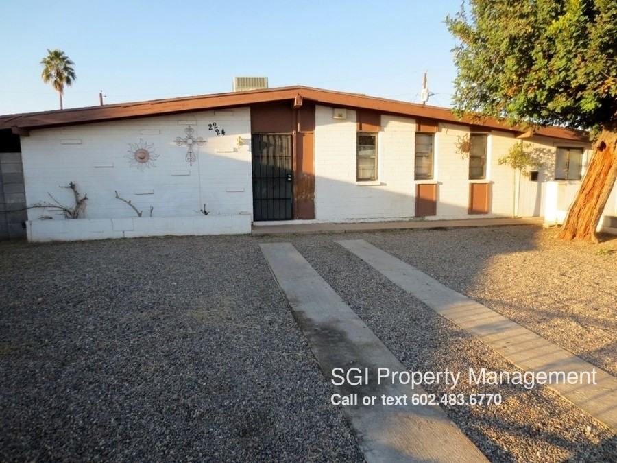 2224 N 50th Ave - Photo 2 of 17