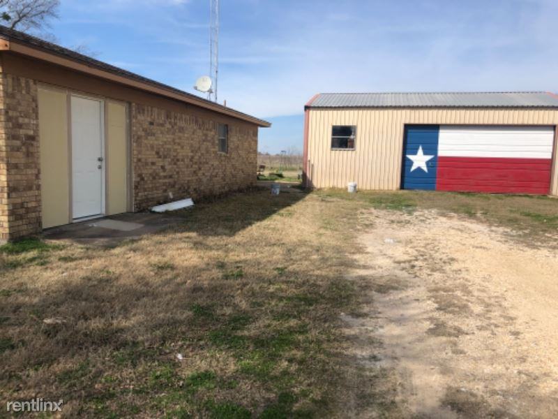 9407 Elk Rd - Photo 3 of 6