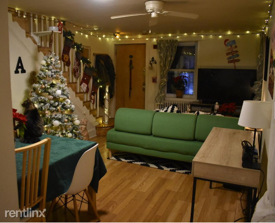 2050 Moravian St - Photo 3 of 15