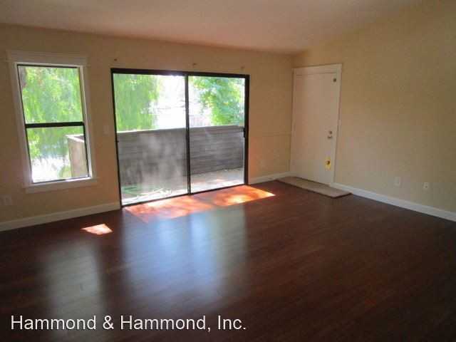 7320 Corbin Ave #C - Photo 3 of 13