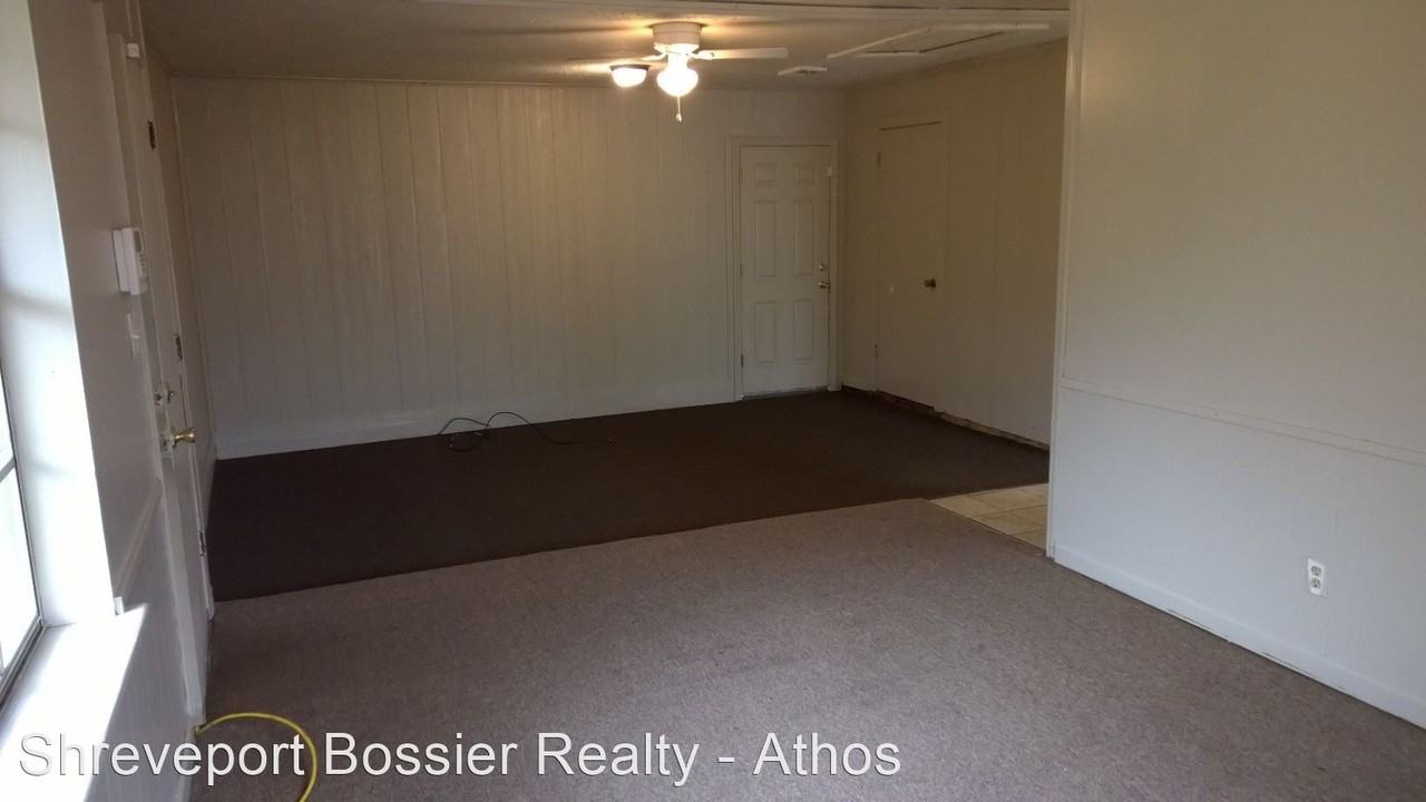 4048 Elliott Ave - Photo 2 of 7