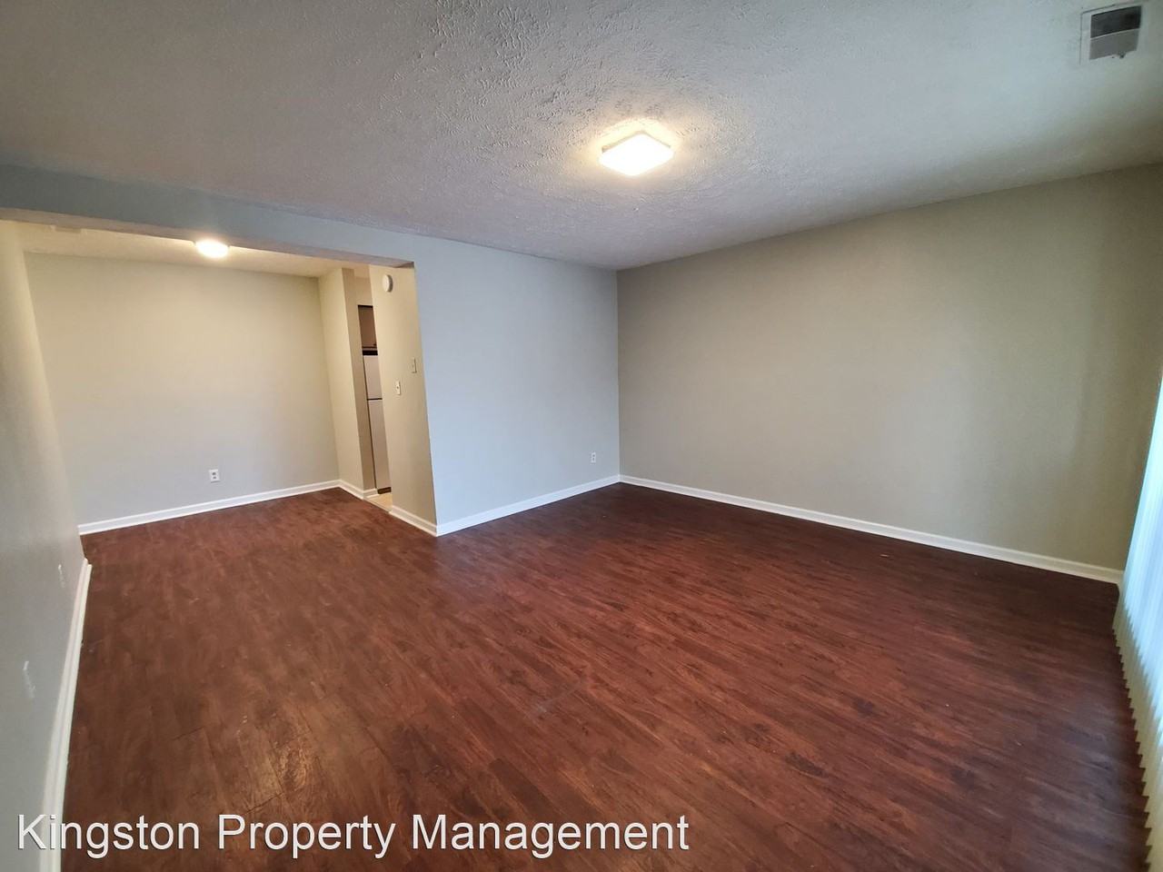 2008 Cambridge Dr - Photo 3 of 9