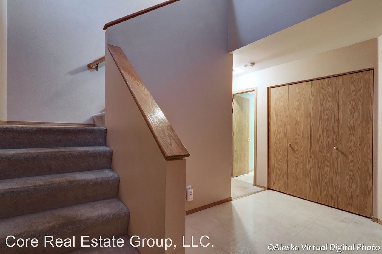 11933 Town Park Cir - Photo 2 of 48