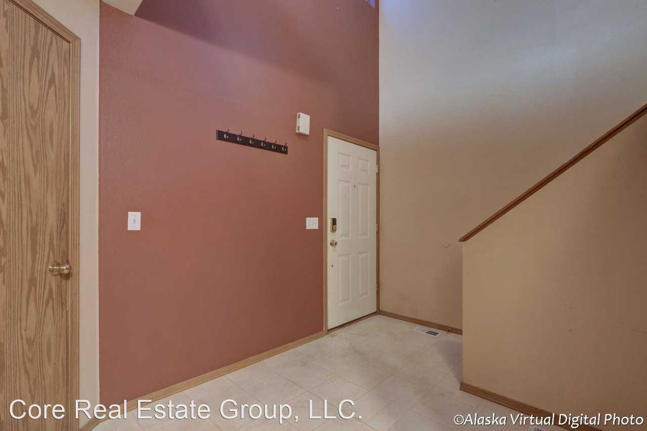 11933 Town Park Cir - Photo 3 of 48