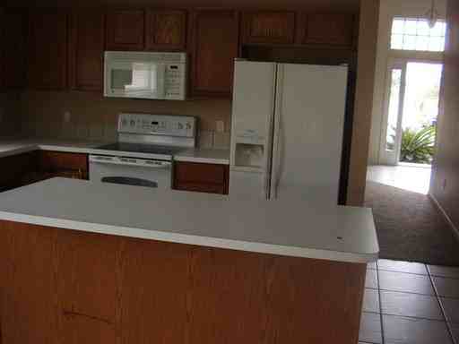 7540 Merchantville Cir - Photo 3 of 9