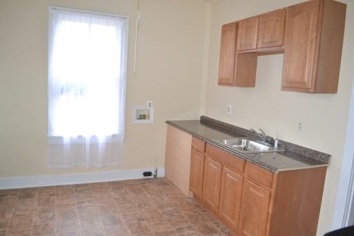 225 N Ivy Ave - Photo 3 of 9