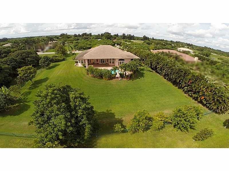 3142 SW 118th Terrace - Photo 2 of 24