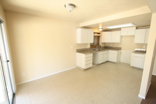 2274 Mitchell Ave - Photo 3 of 12