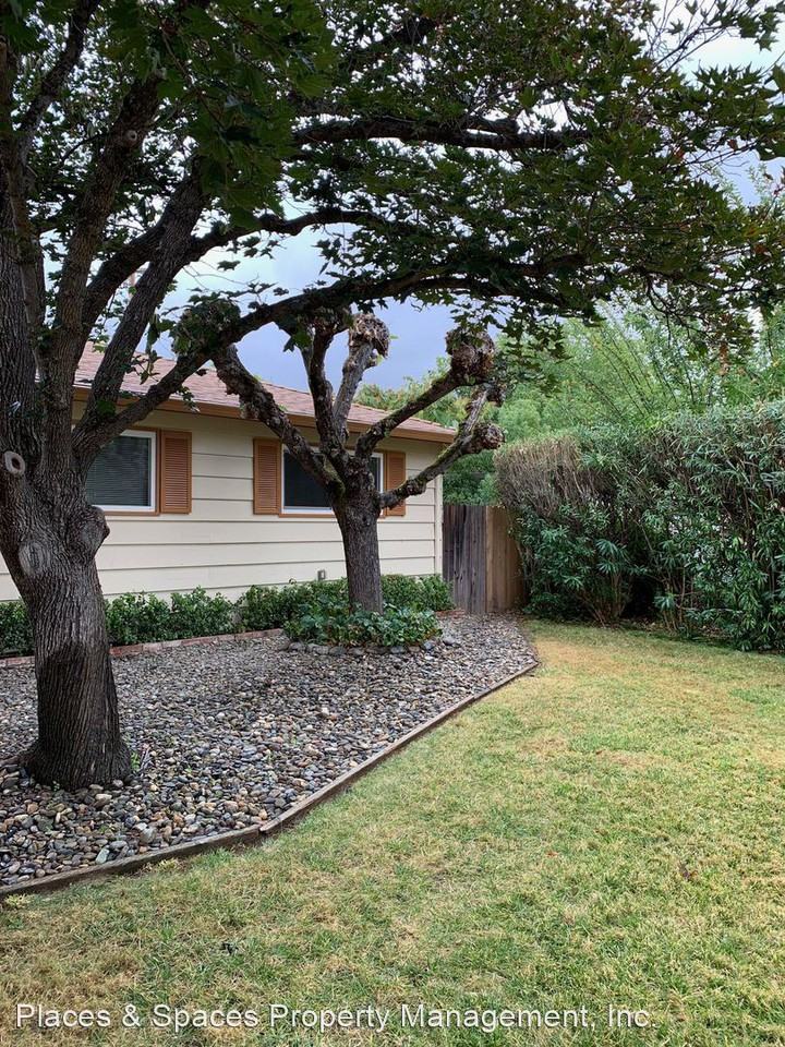 6545 Kimberly Dr - Photo 2 of 50