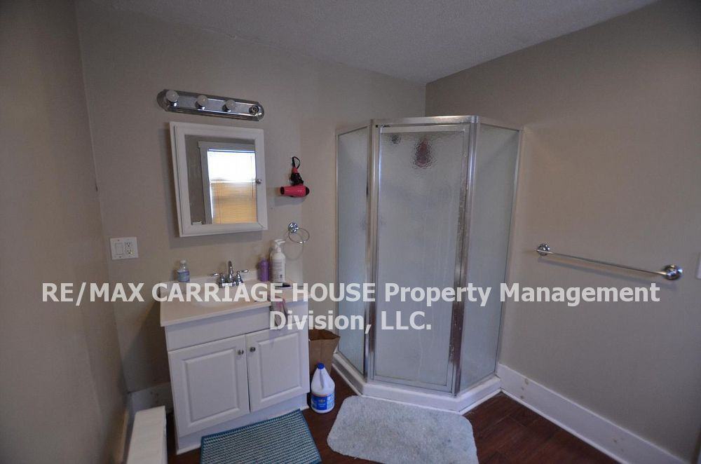 147 Cottage St - Photo 2 of 7