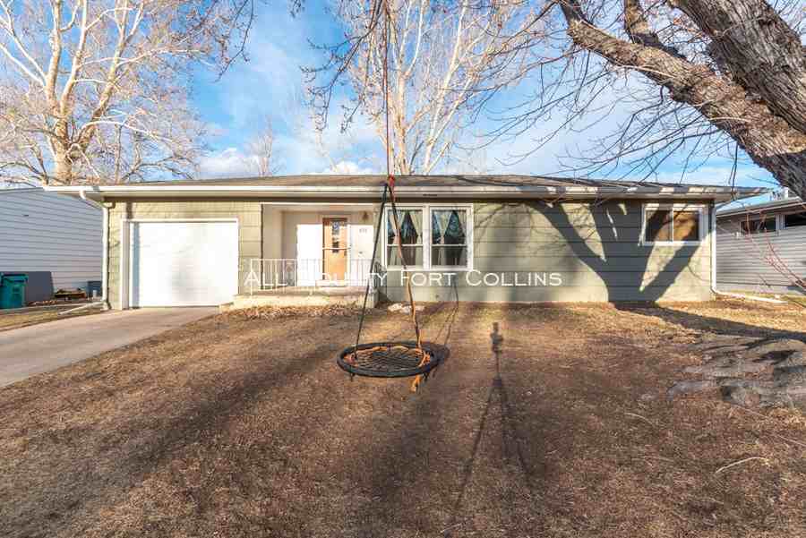 524 Skyline Dr - Photo 2 of 20