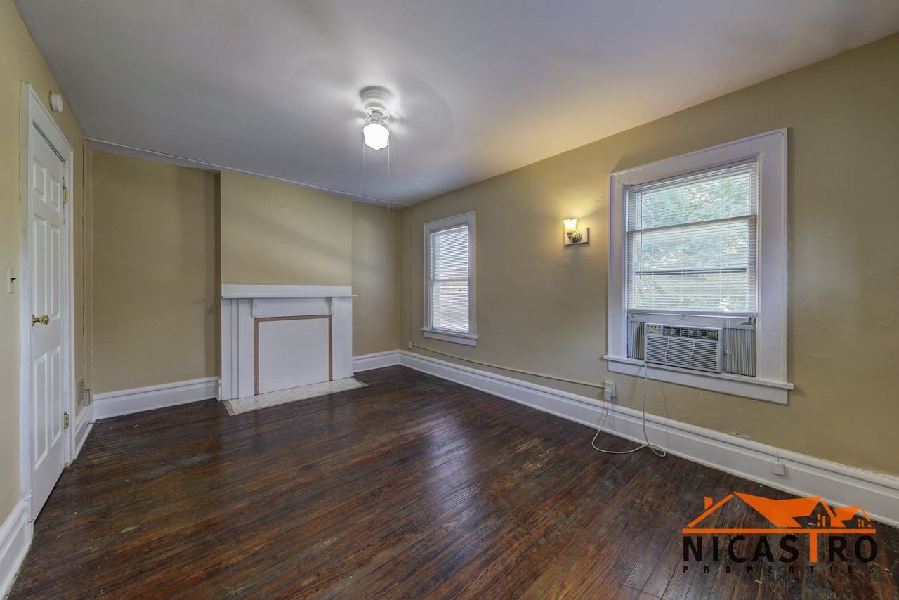 1640 Indianola Ave - Photo 7 of 50