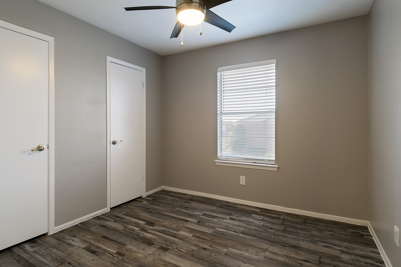 Kingswood Apartments {20220110} - Photo 3 of 6