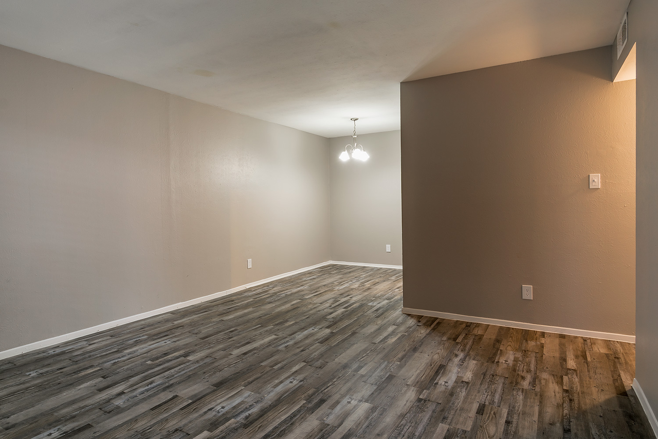 Kingswood Apartments {20220110} - Photo 6 of 6