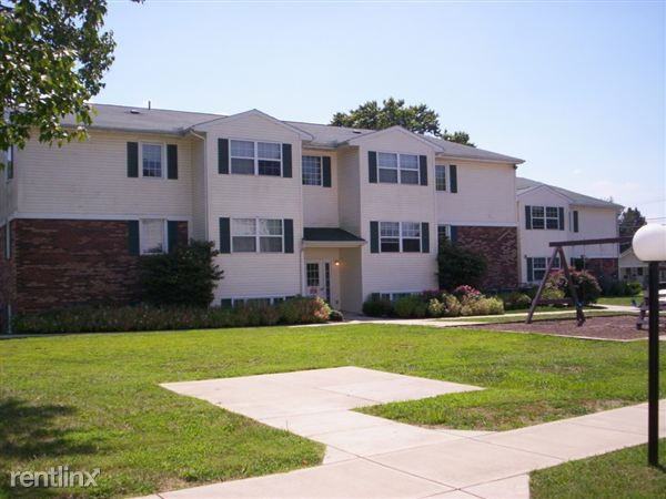 Riverview Place Apartments, LP - Photo 2 of 6