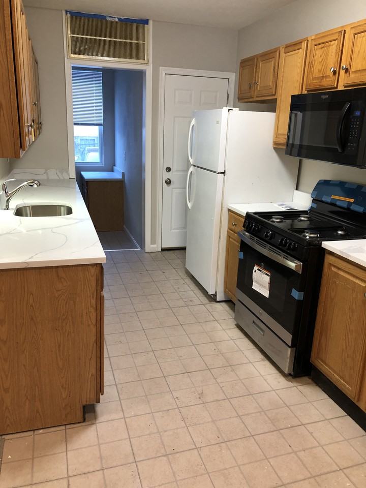 407 Washington Street - Photo 6 of 7