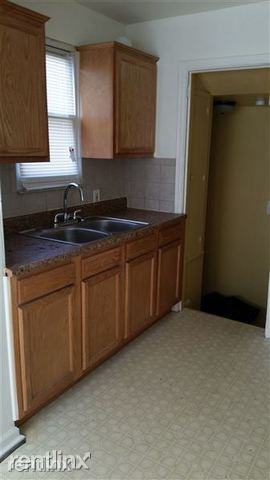 14823 Kilbourne St - Photo 3 of 4