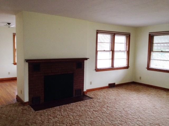 27 Cranford Rd - Photo 2 of 11