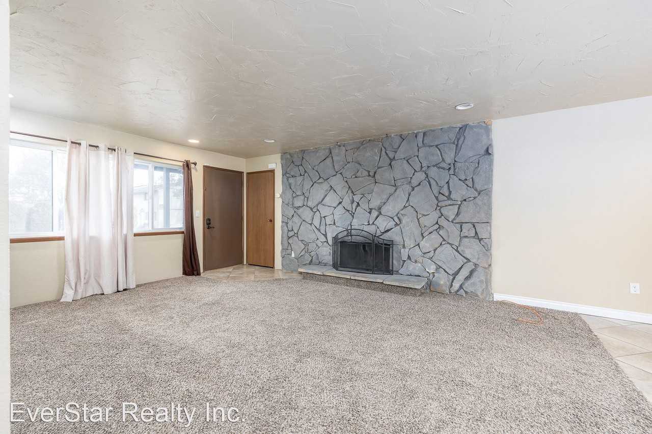 6717 W 1st Ave - Photo 2 of 10