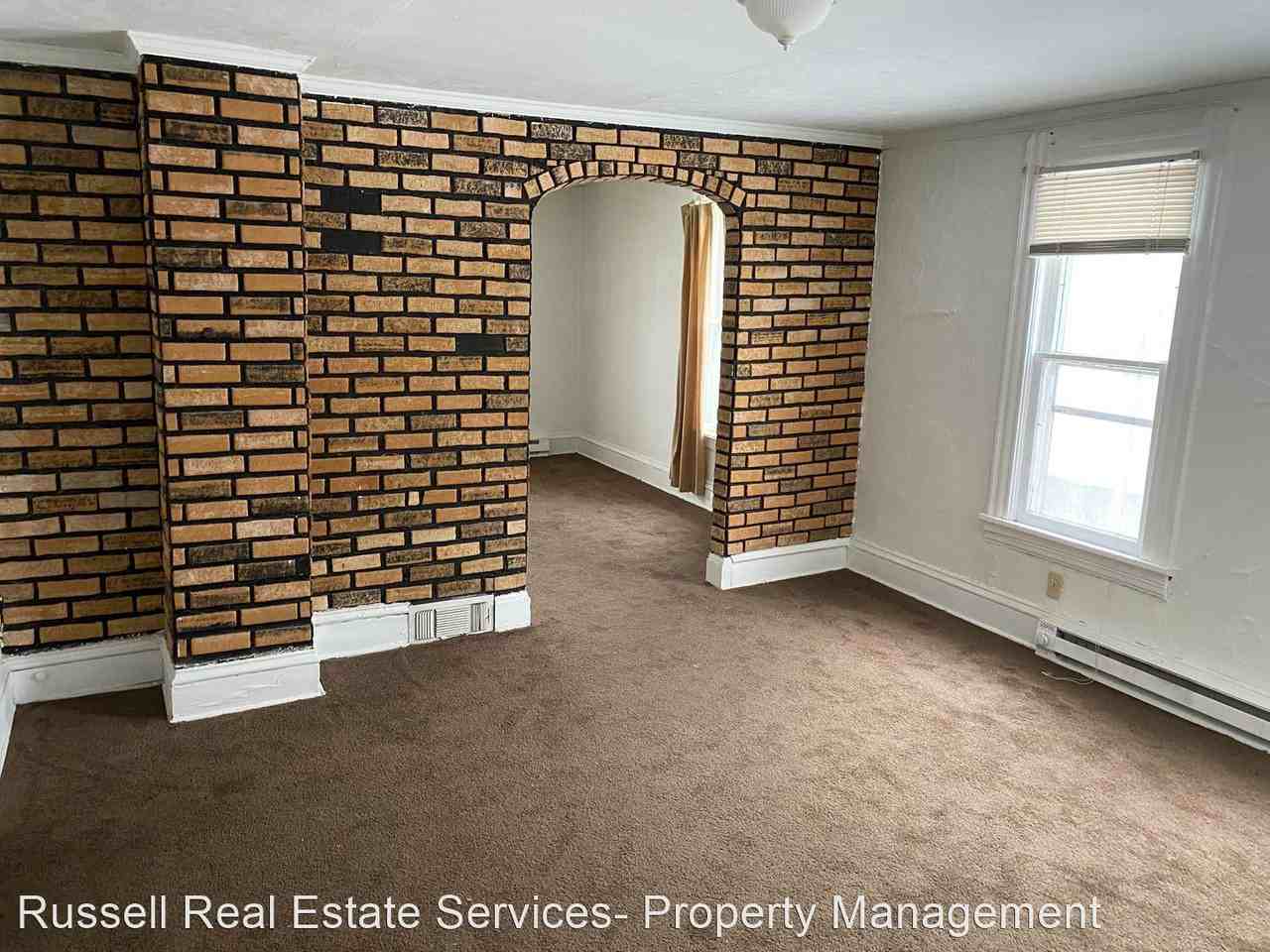 1031 W 17th St. - Photo 3 of 5