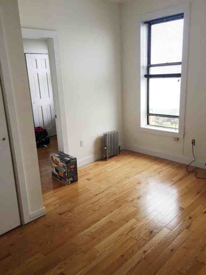 1 Bed - Photo 2 of 5