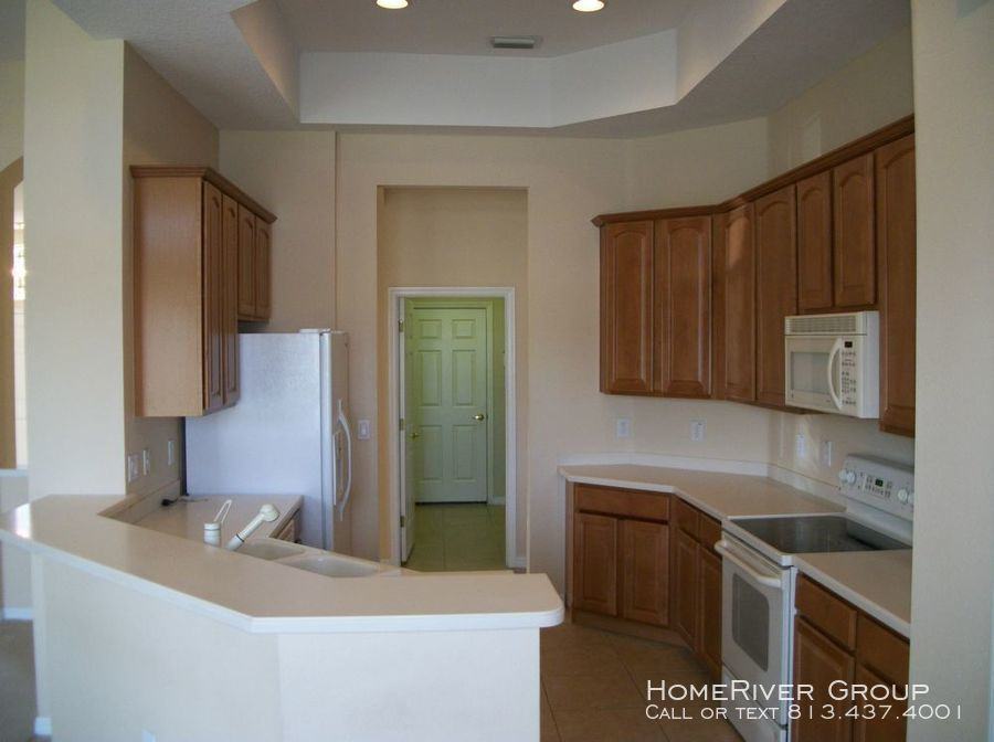 2010 Tarragon Ln - Photo 3 of 18