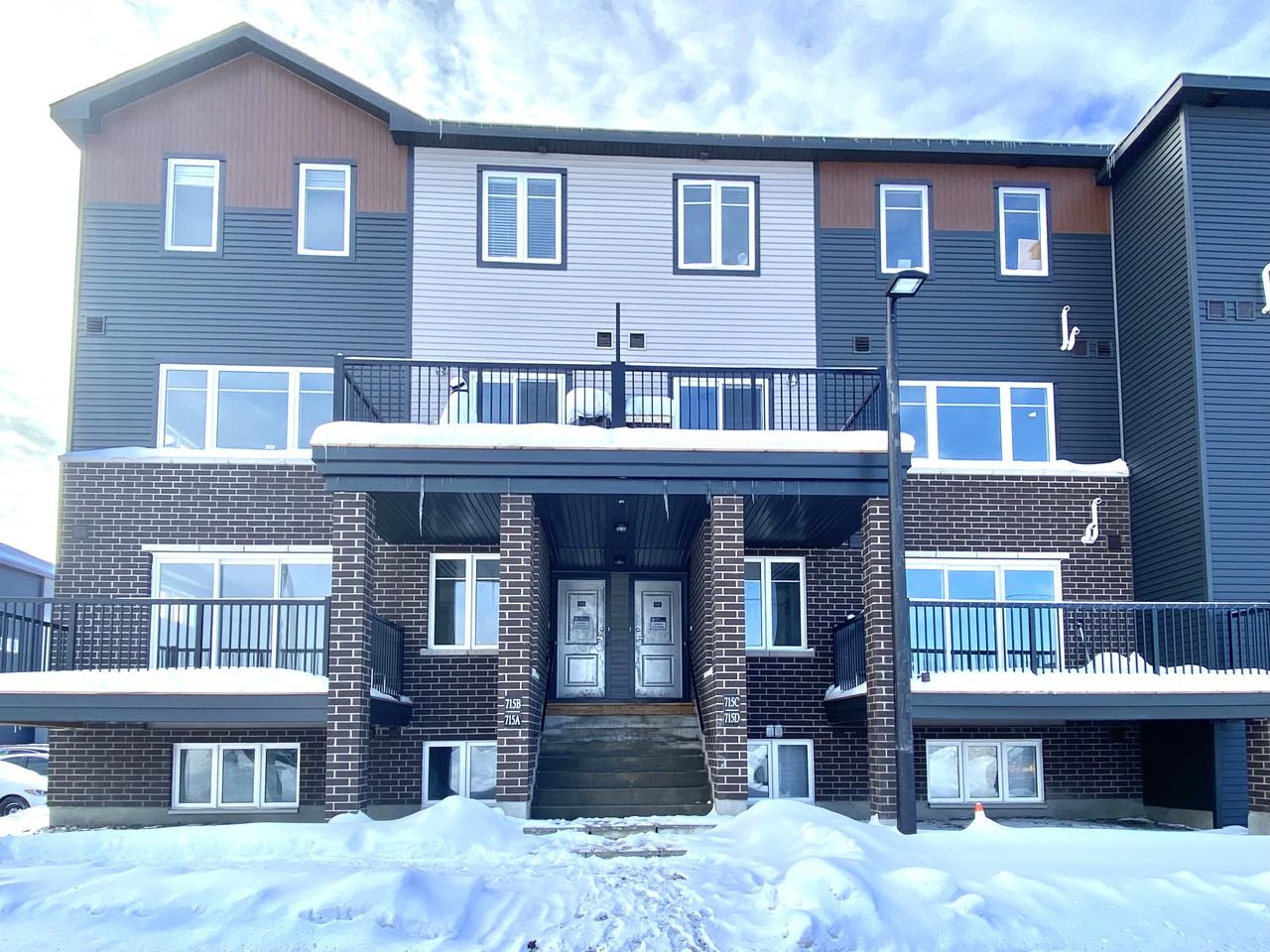 702 AMBERWING PRIVATE #B, Ottawa, ON K4A 3T9 2 Bedroom Condo For $1,850 ...