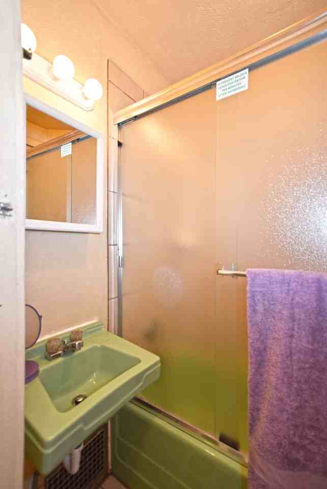 322 West Laurel Street - Photo 3 of 12