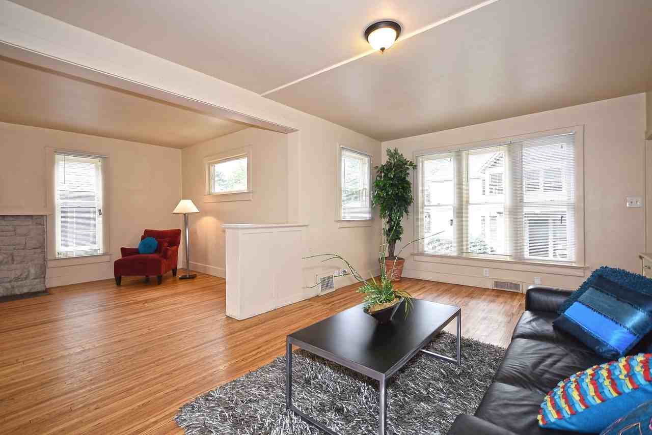 322 West Laurel Street - Photo 2 of 12