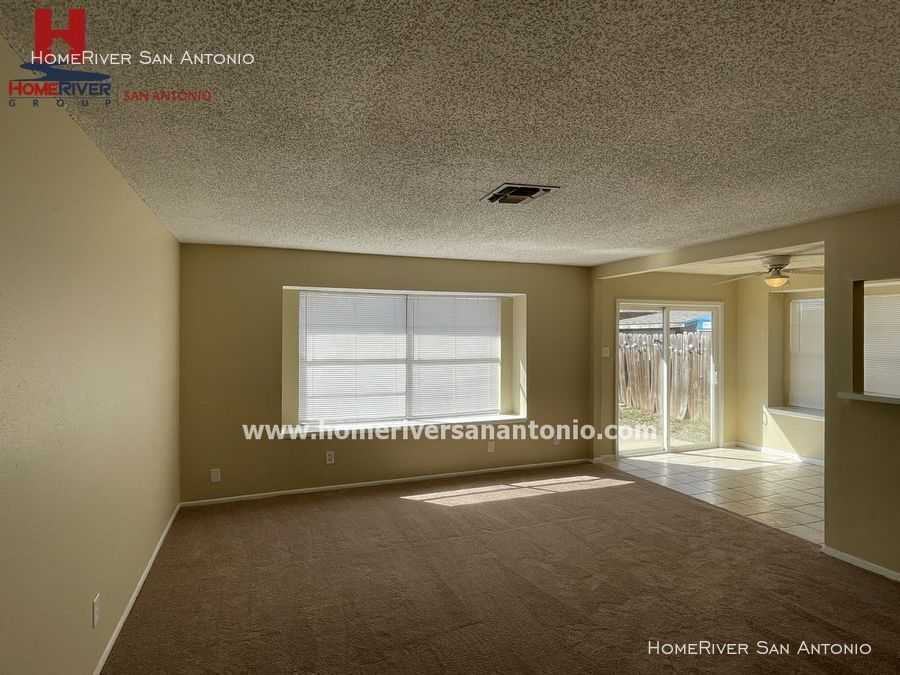 5138 Stockman Dr - Photo 2 of 10