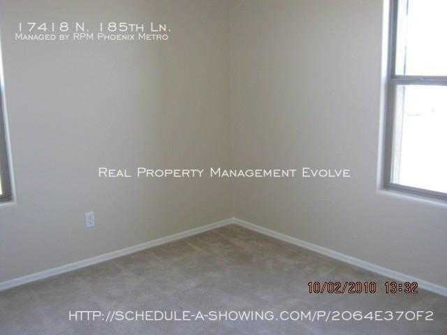 17418 N 185th Ln - Photo 3 of 12