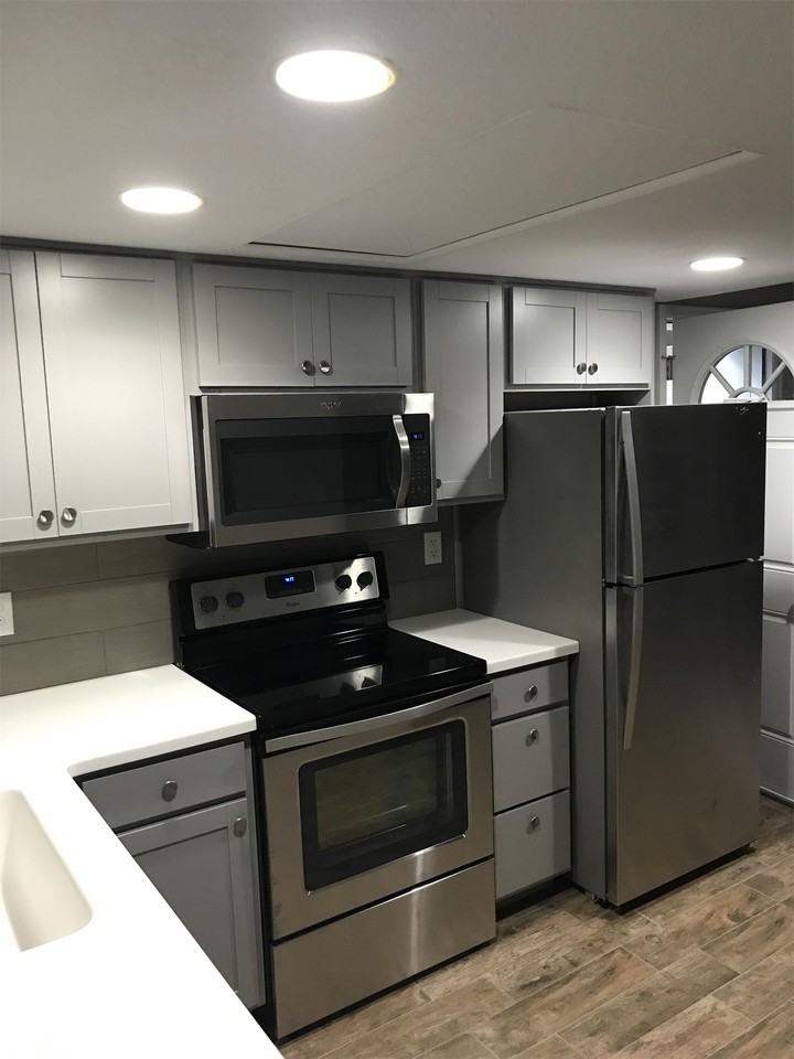 1325 10th Ave - Photo 2 of 11