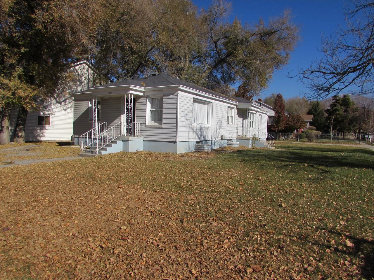 1387 S 800 W #1387 - Photo 3 of 38