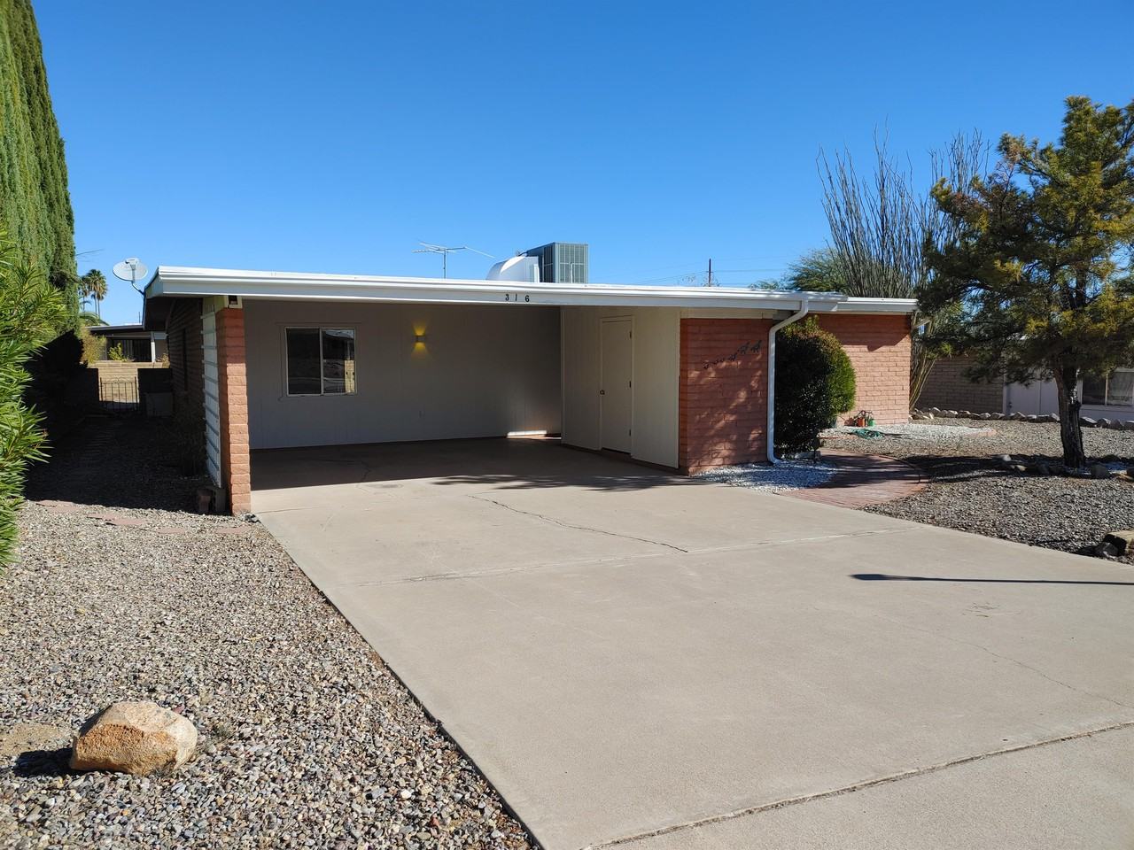 316 W Via Bacanora #1 - Photo 3 of 28