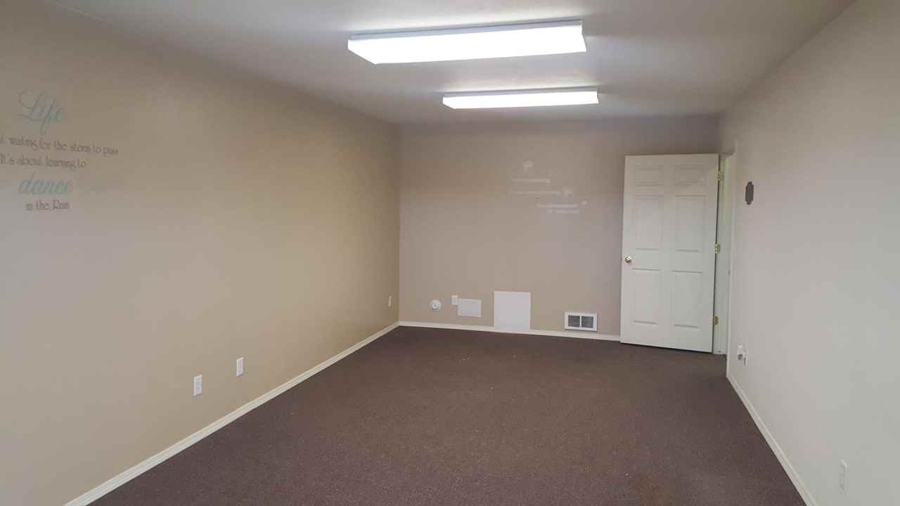 215 Country Club Lane #1 - Photo 5 of 11