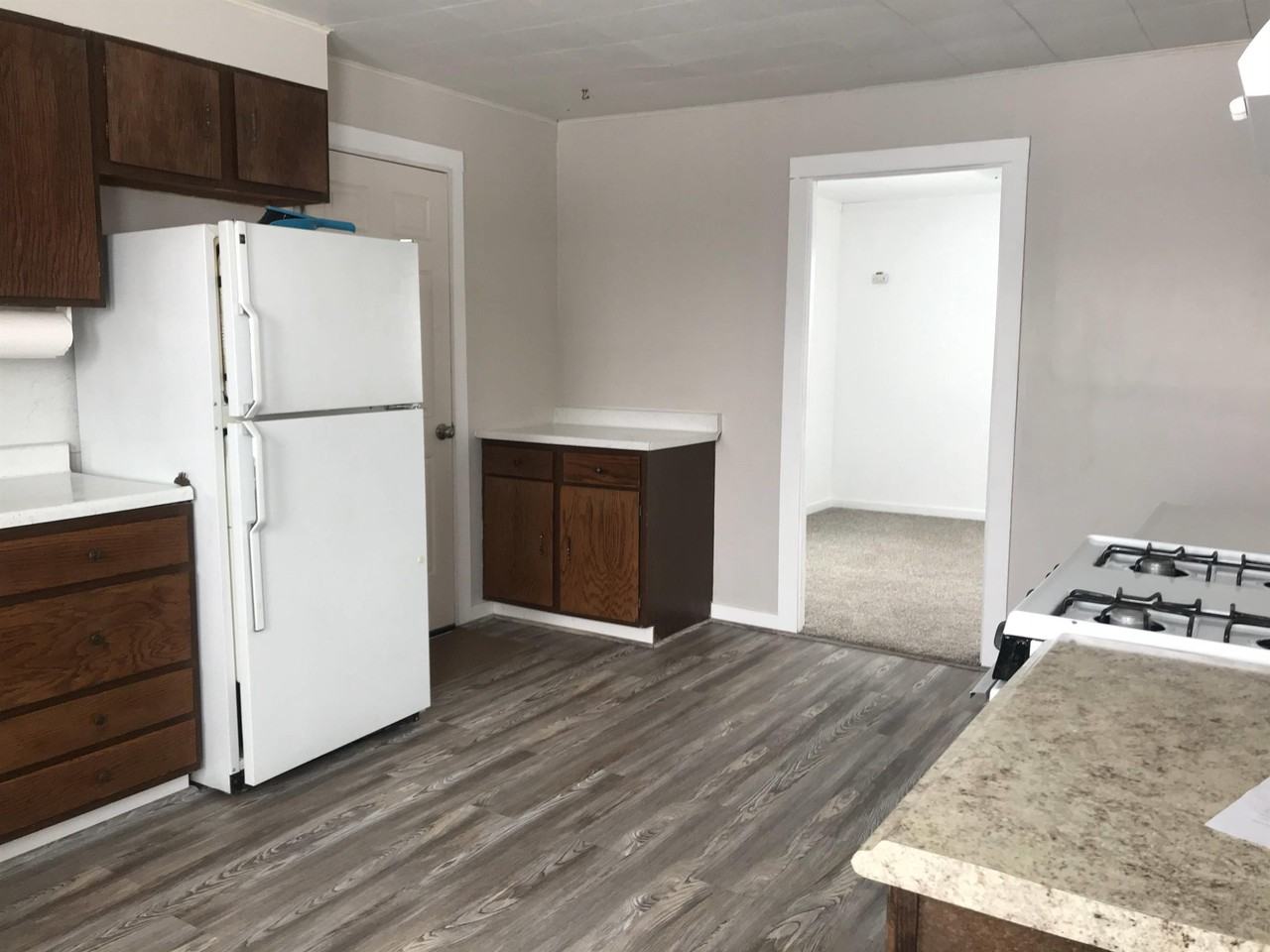 216 S Noble St #1 - Photo 5 of 20