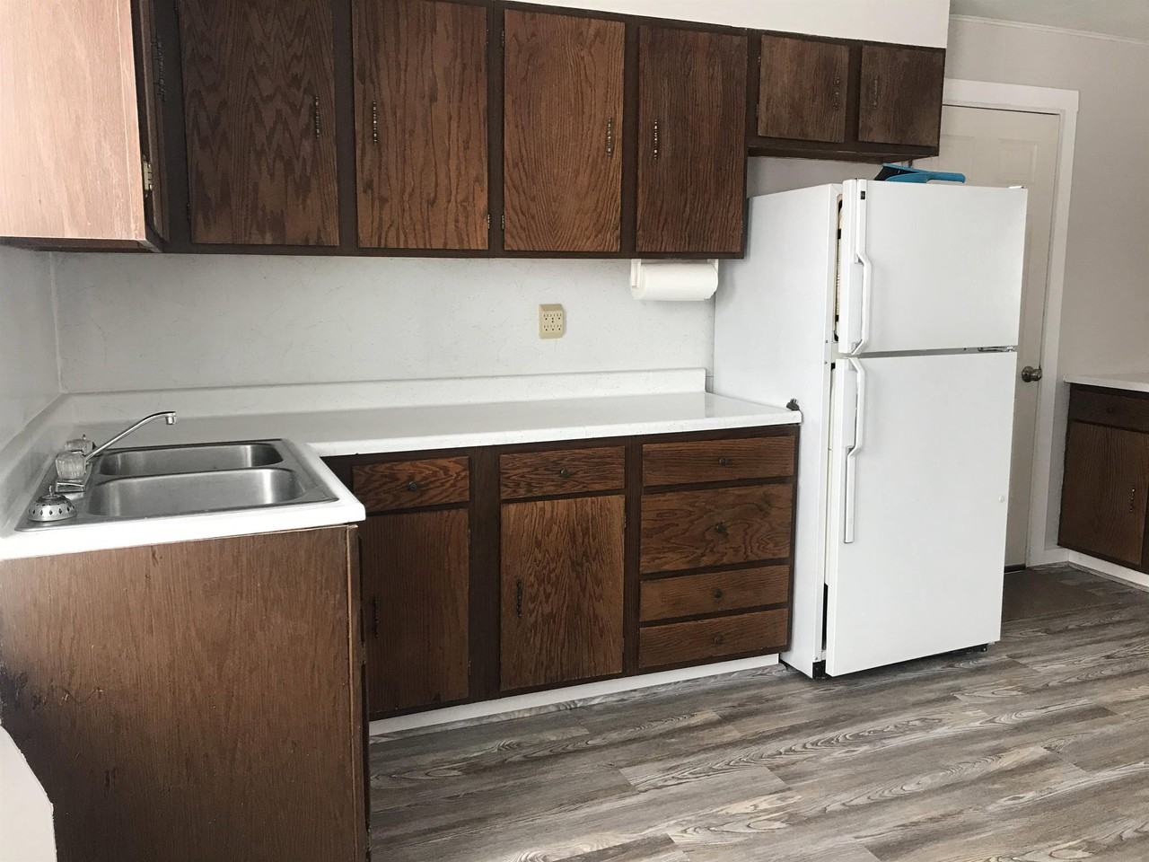 216 S Noble St #1 - Photo 6 of 20