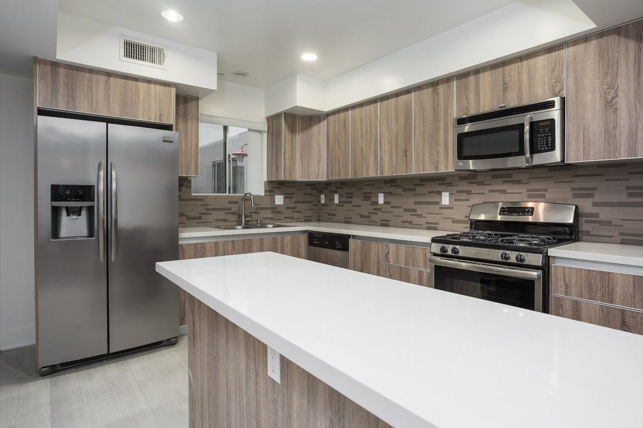 1301 Brockton Ave - Photo 3 of 10