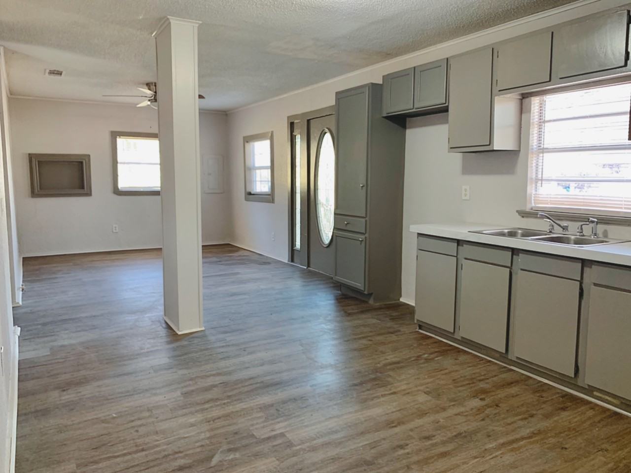 1160 Van Zandt St #1 - Photo 2 of 8