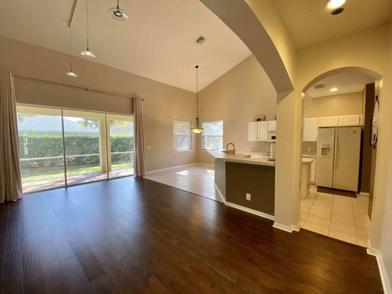 74 Burnt Pine Dr #1 - Photo 4 of 31