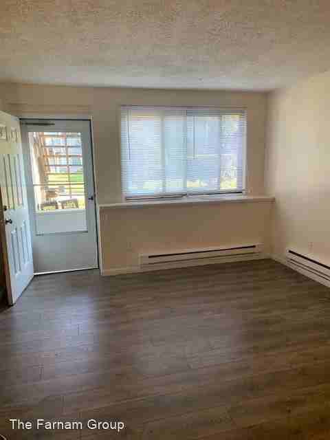 655 Fitch St / 42 Warner - Photo 3 of 22