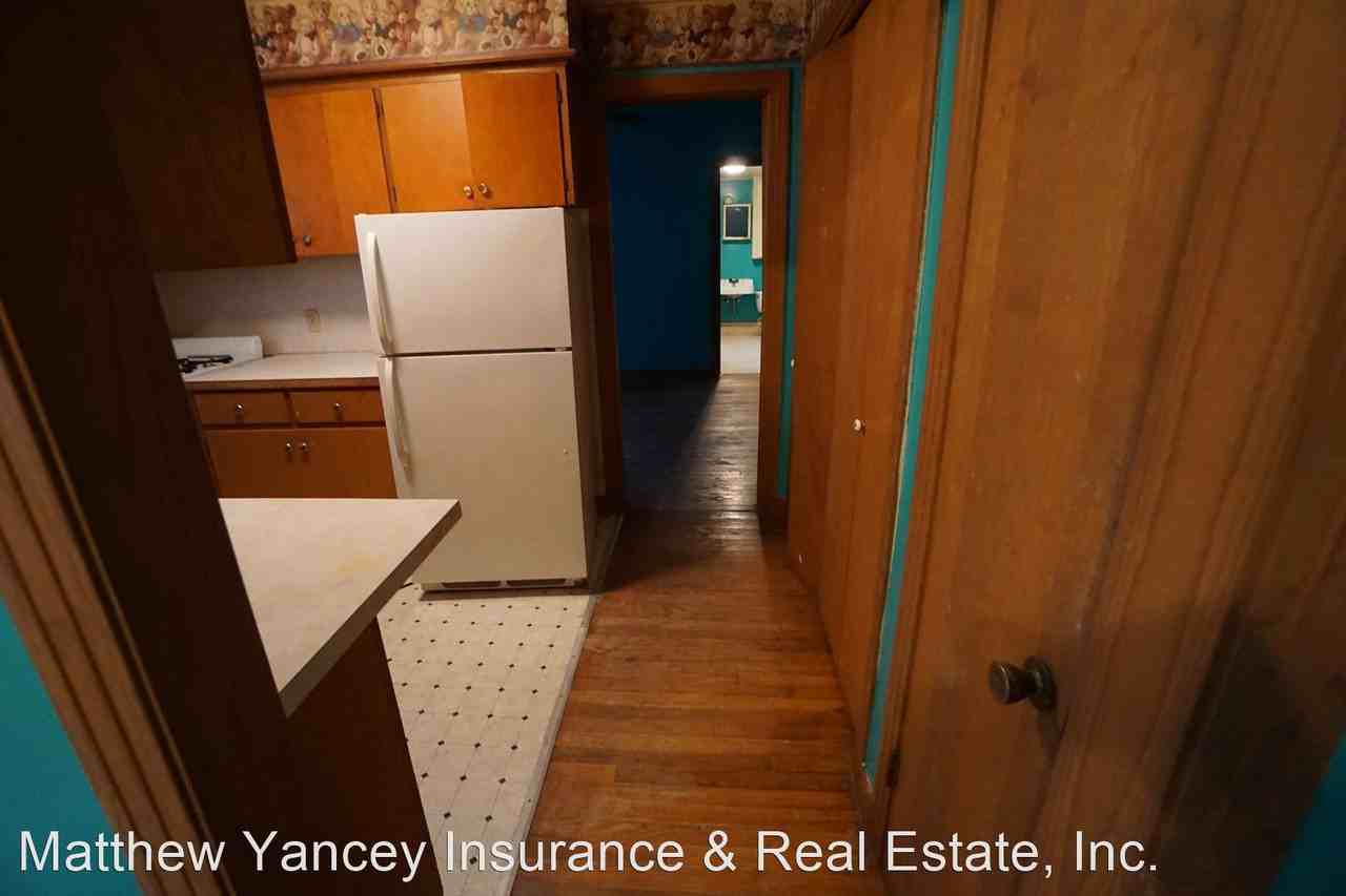 1023 S 17th St - Photo 3 of 8