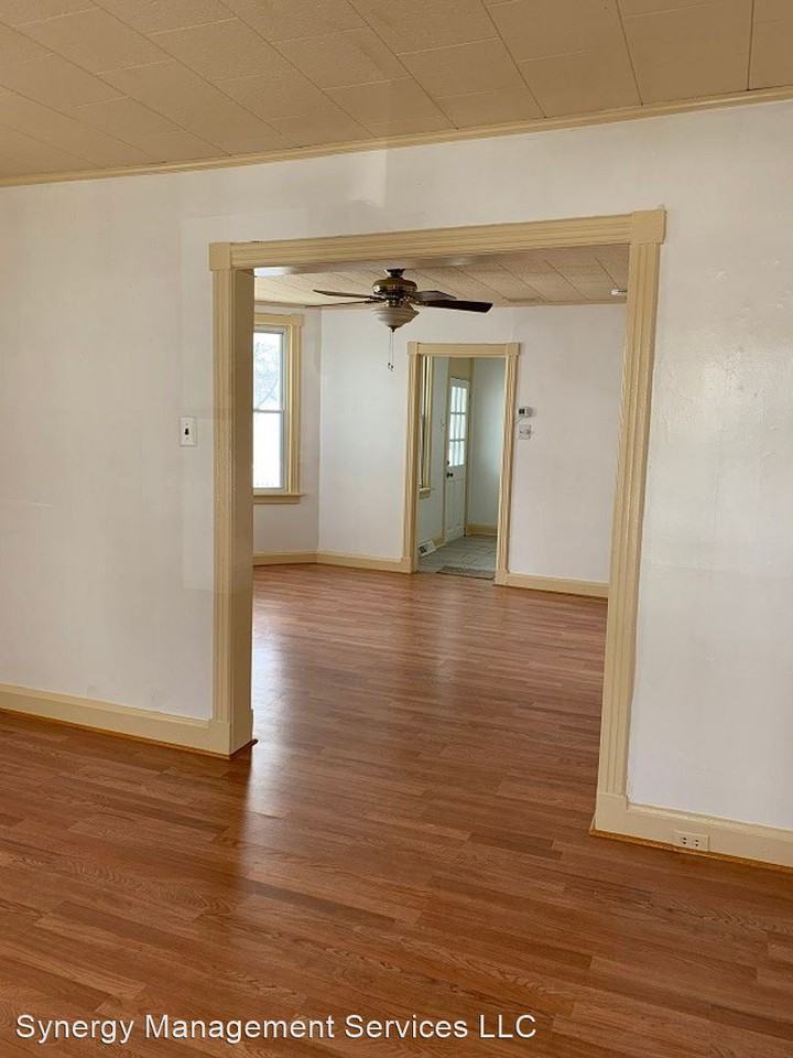 Summit Avenue - Photo 2 of 23