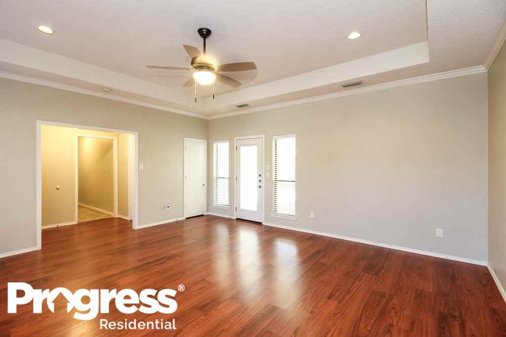 7709 Harmony Dr - Photo 3 of 16