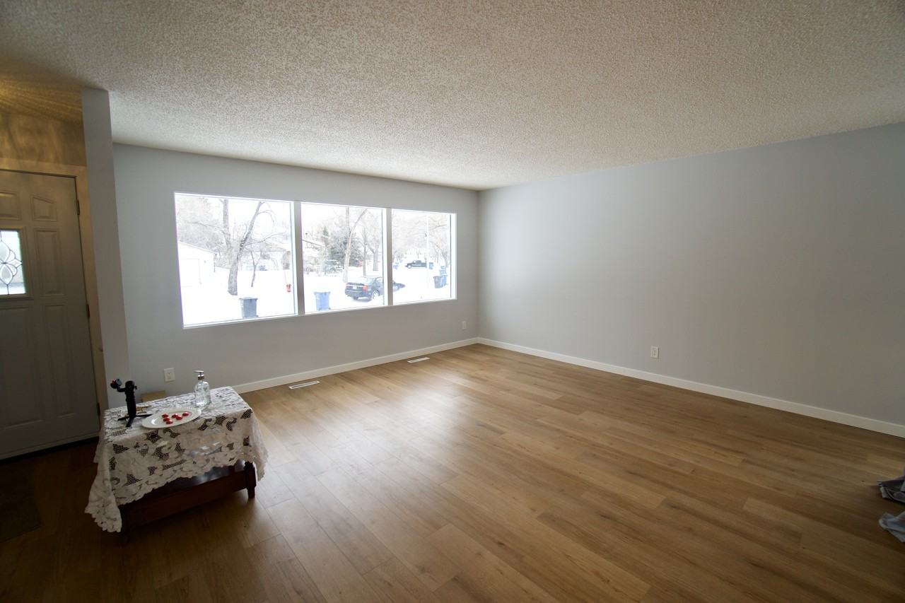 43 Inch Bay - Photo 2 of 7