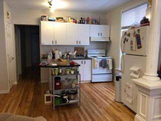 582 Lisgar St #2 - Photo 4 of 10