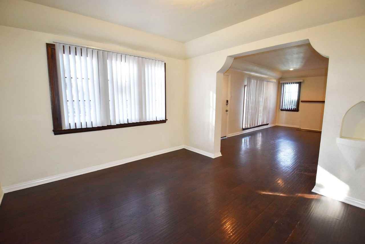 2520 Delta Ave - Photo 2 of 19
