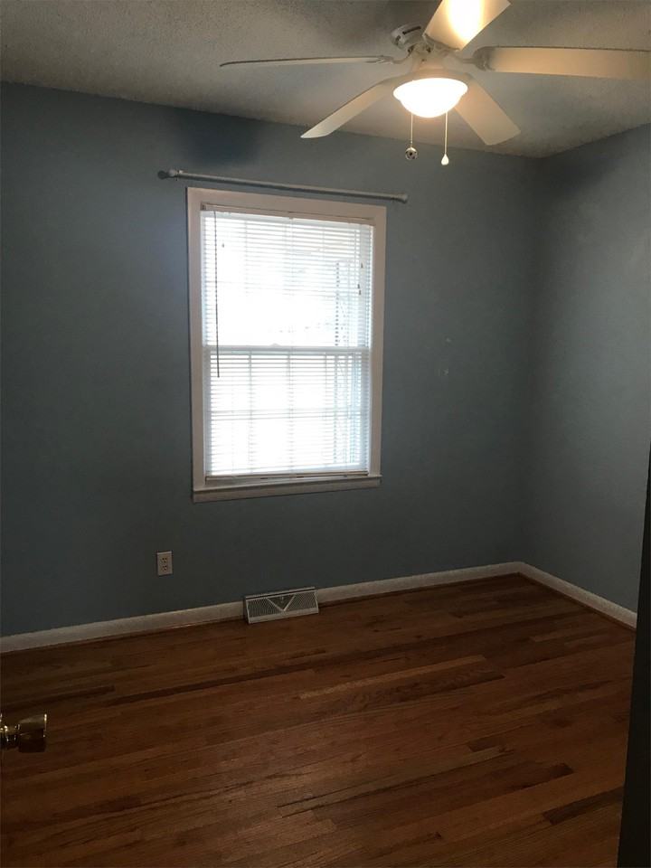 711 N 13th St #1 - Photo 2 of 19